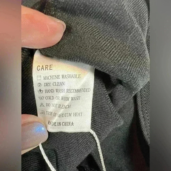 NEW Mango Pop mock neck long sleeve bodysuit size small black cut out chest - Picture 8 of 9